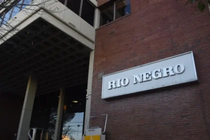 Roca-Fachada-diario-Rio-Negro-Juan-Thomes-